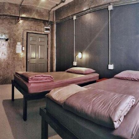 Vm1 Hostel Bangkok Exterior photo